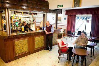 Hawthorn Hotel Radcliffe Bagian luar foto